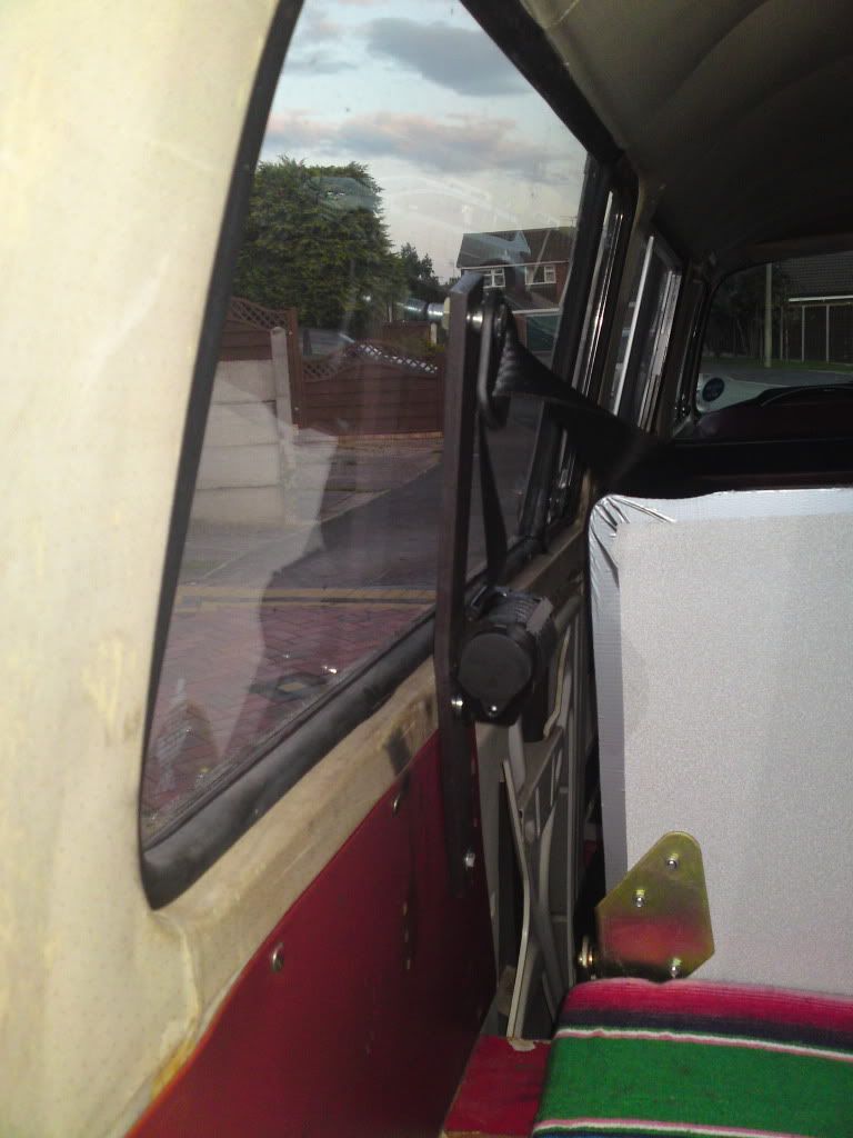 Rock'n'roll beds....and seat belts? Volkszone Forum